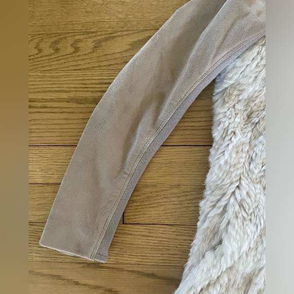 JUNE - Genuine Dyed Rabbit Fur and Suede Jacket w/ front angled pockets - XS - Picture 7 of 12